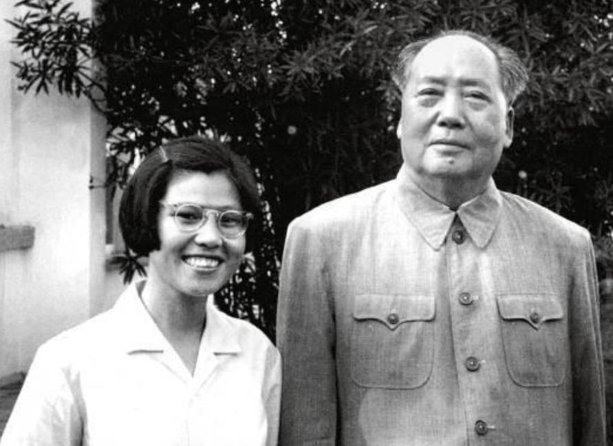 毛主席和周总理关心的传奇才女，为何终身未婚，还被周总理亲自安排到外交部工作？
1