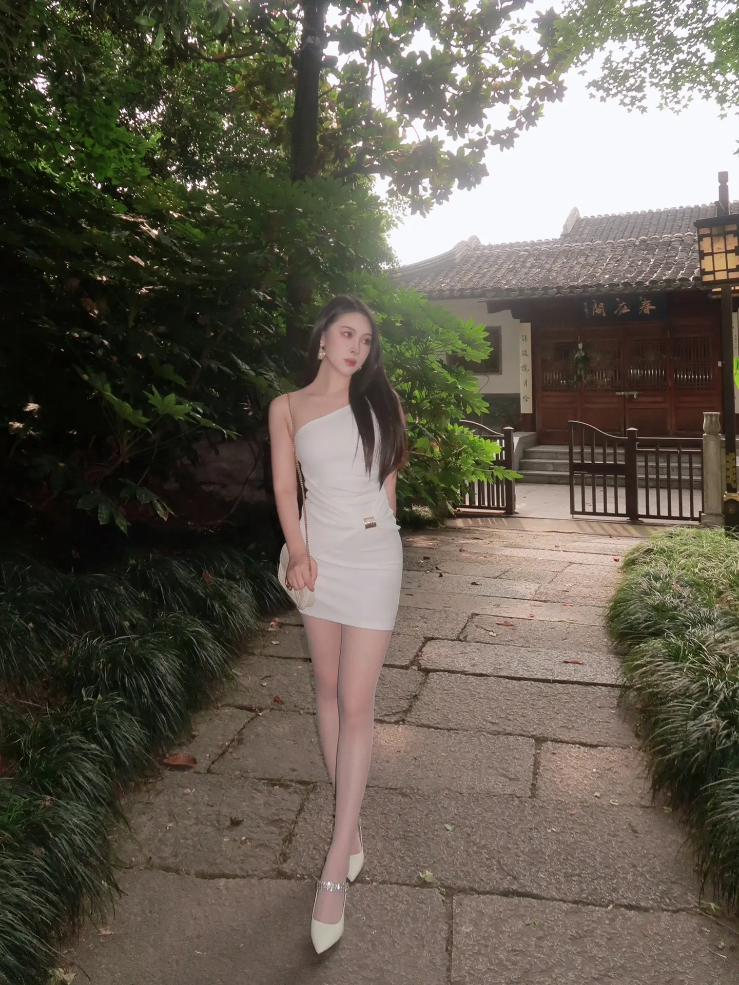 我完全而绝对地主持着我