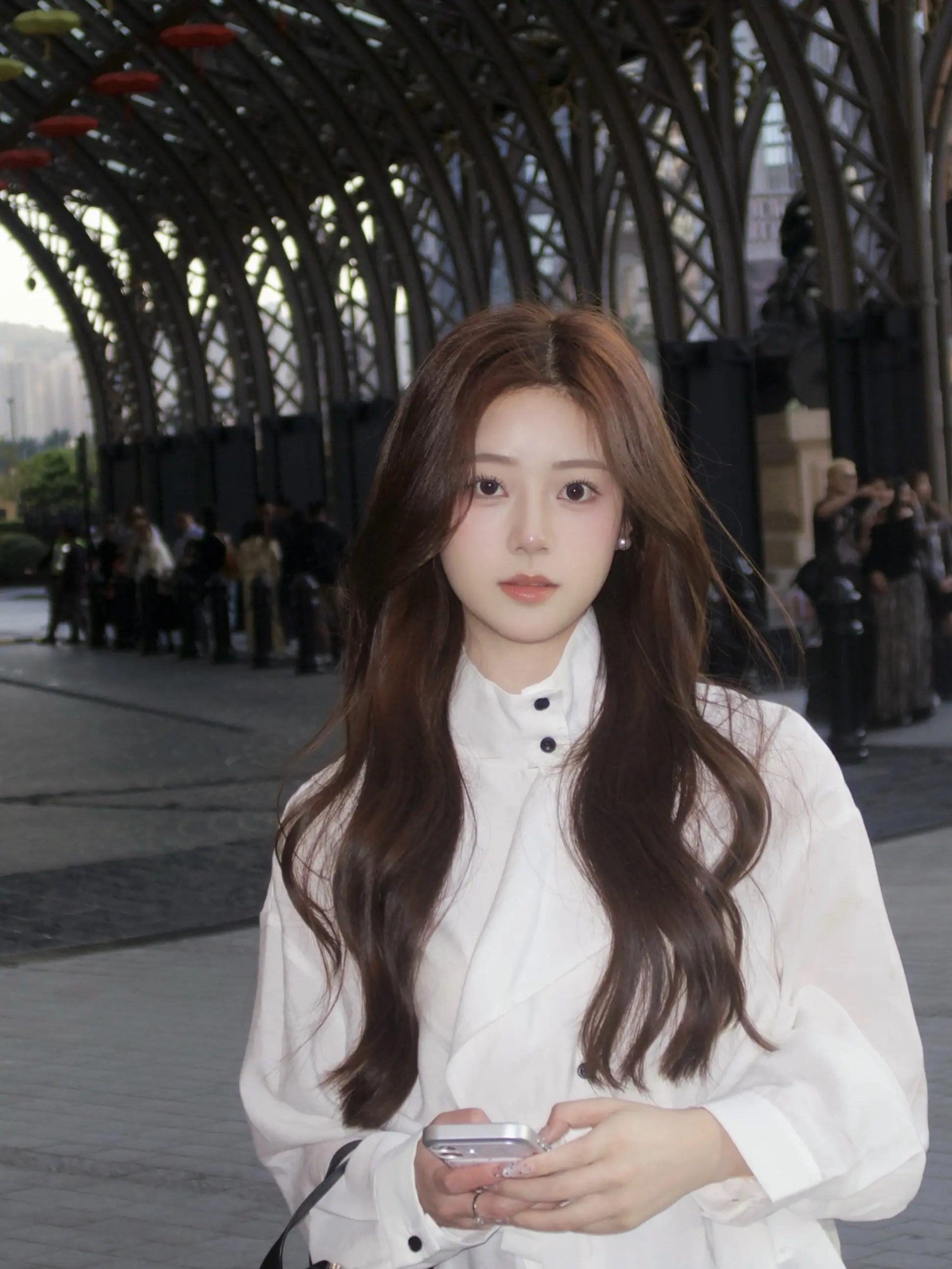 爱诞生于每一次垂眸相视的瞬间里。