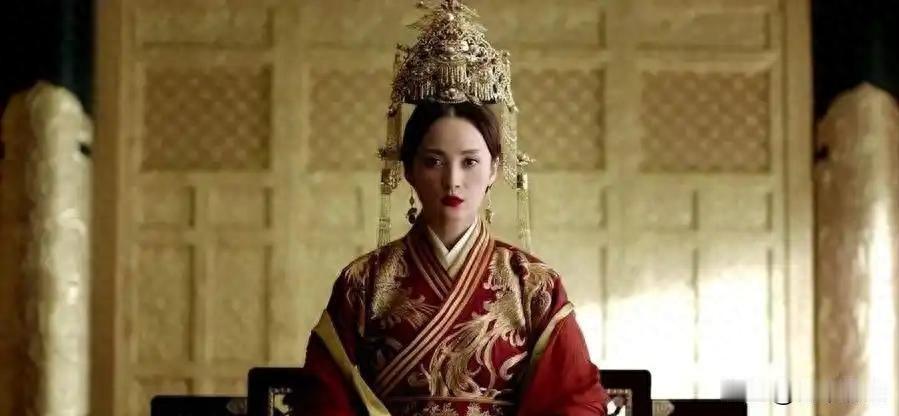朱太后点头让位那会儿，东吴其实已经没几个人能真正说了算。
她不是不想保儿子，是环