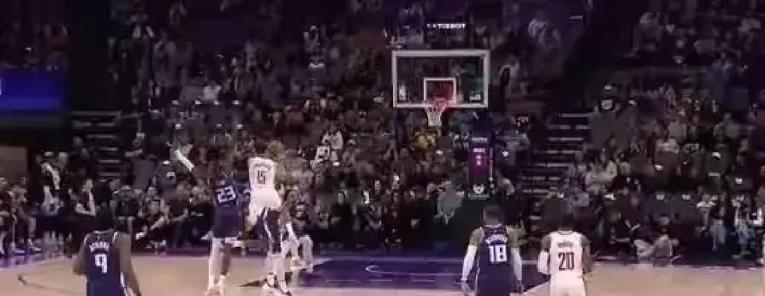 NBA摸高纪录保持者，三分却投不稳？
你猜他垂直跳了多高？106.7厘米。
地心