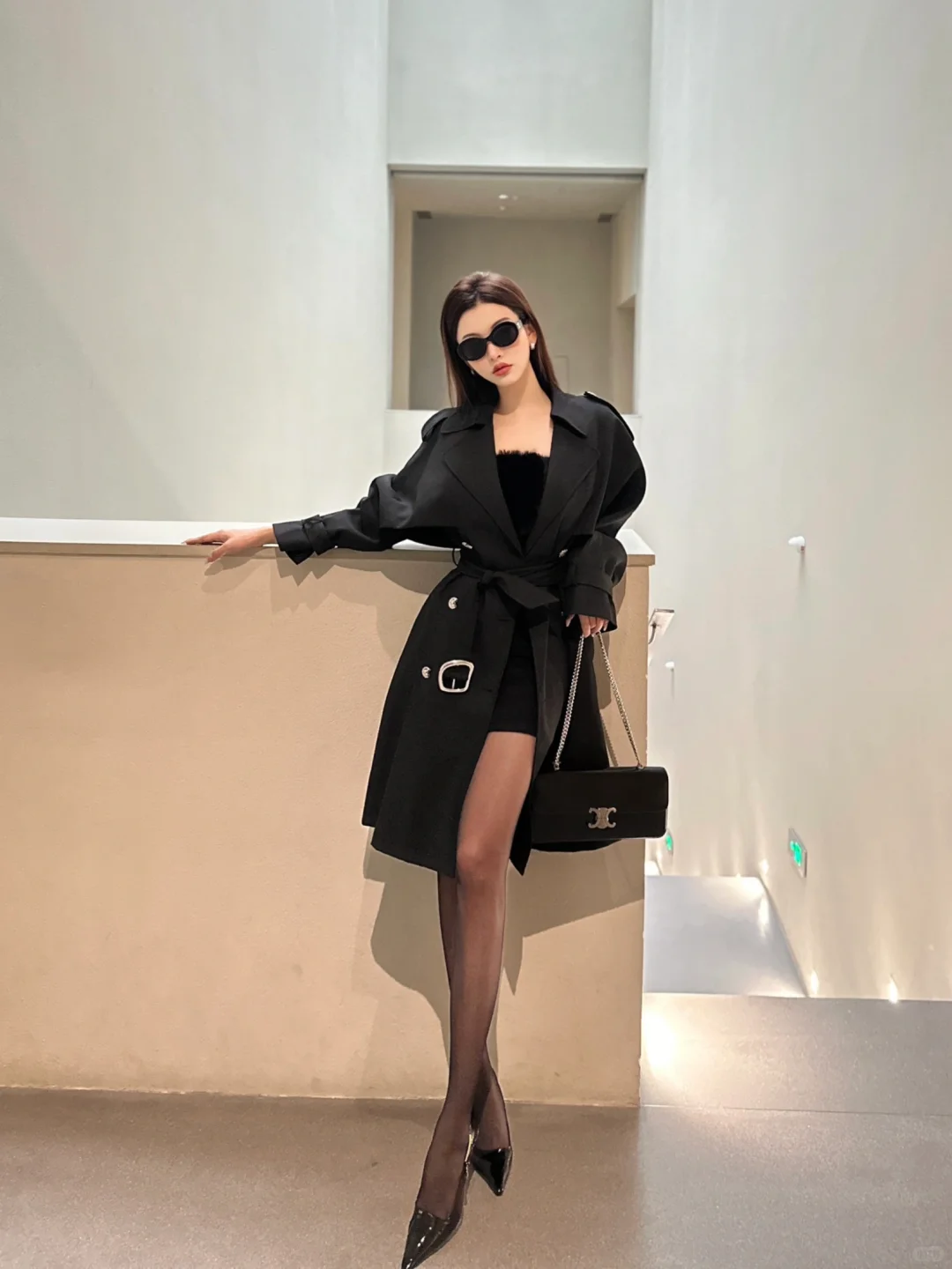 Dive into black🕶️