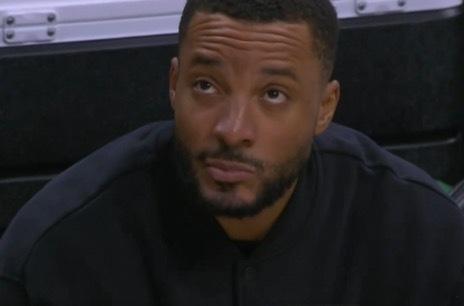 鲍威尔因个人原因缺席比赛，但是出现在了替补席nba常规赛2026nba全明星