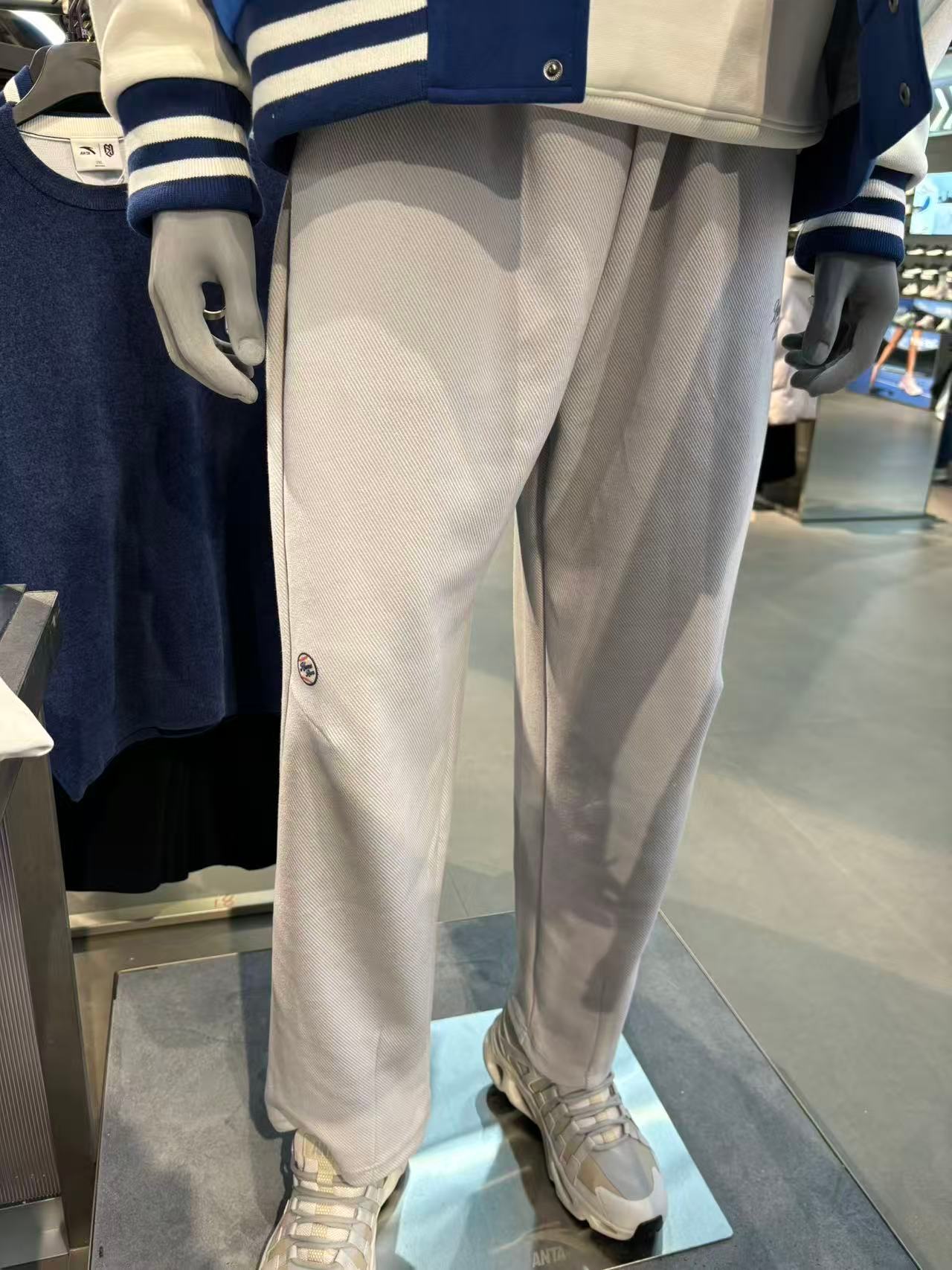 这个裤子看起来质感好好啊安踏樊振东系列乒颜一