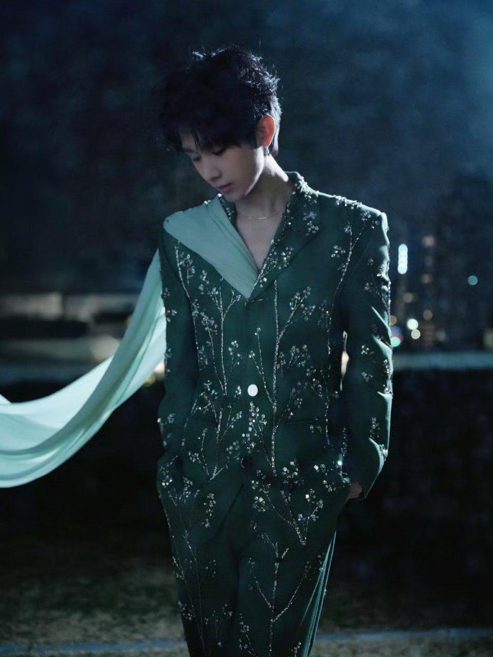 成毅卢云cy成毅成毅呀，他是我心中独一无二的存在，这喜欢简直深入骨髓了！就像对美