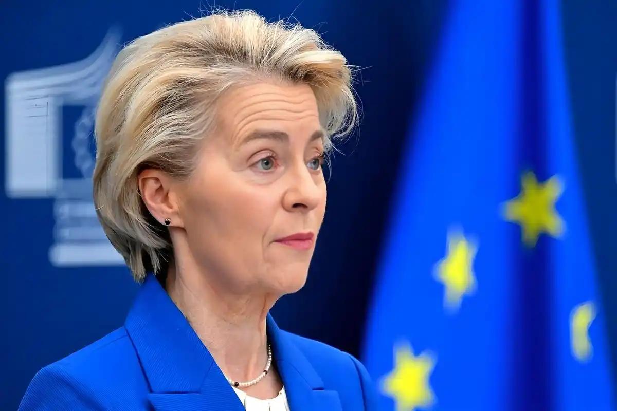 特朗普再度变脸，欧盟可以继续反华了。
 
事情发生在2026年1月21日，美国前