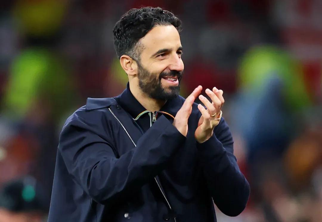 阿莫林在对维拉的赛前谈到了一月份的引援问题。曼联主帅说：“我们确实可能会做一些事