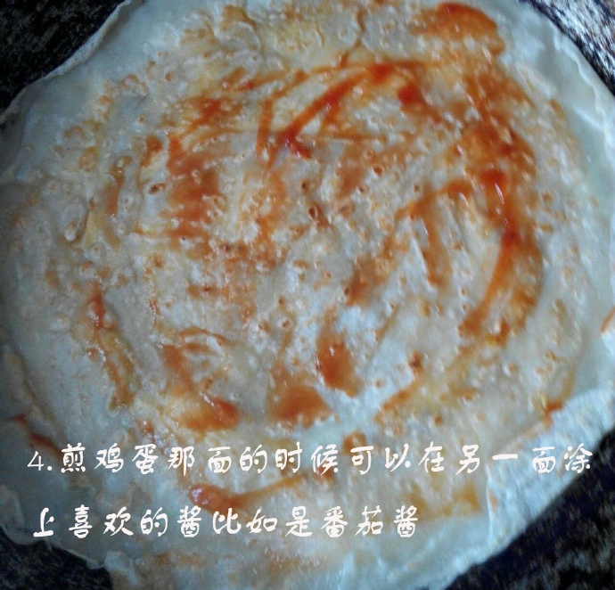 【鸡蛋饼】平底锅做出来的香香软软的鸡蛋饼，卷上滋味儿超足的土豆丝、鲜香的火腿丝，