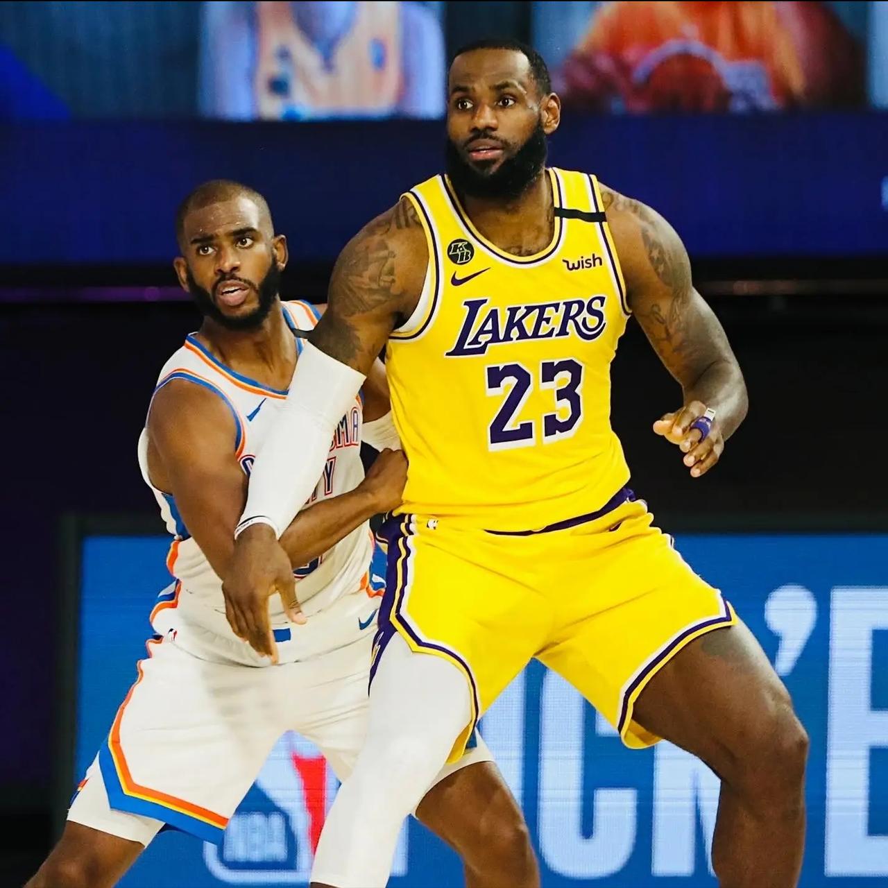 NBA历史助攻榜前10更新：
1、斯托克顿：15806
2、保罗：12552
3