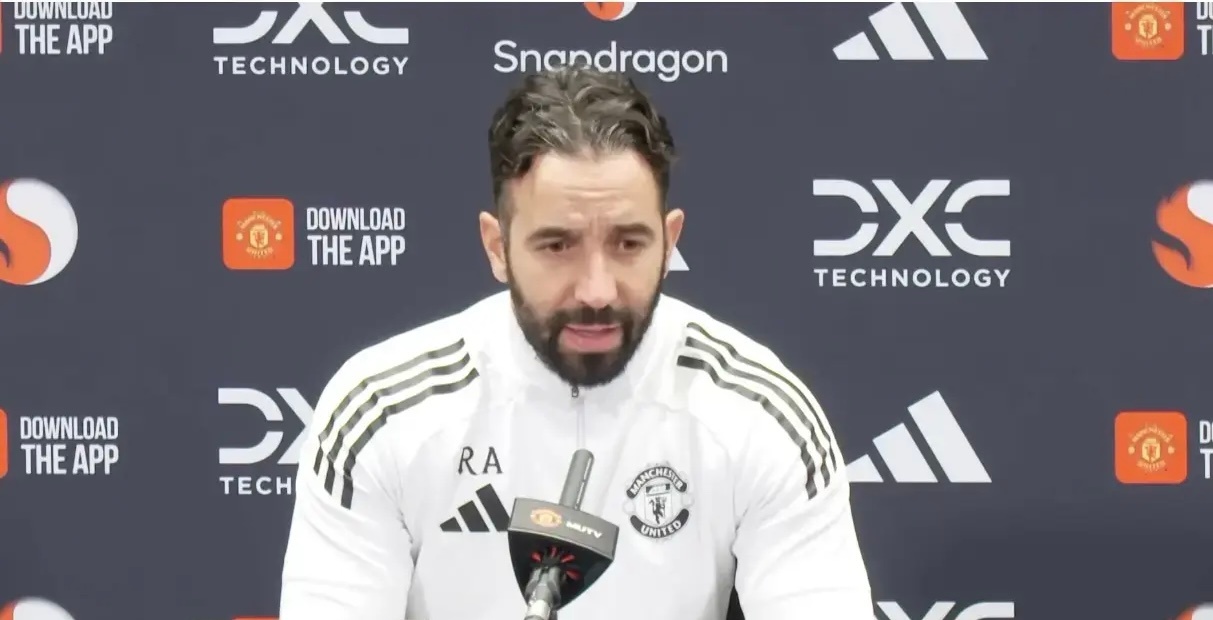 阿莫林承认，曼联短期内无法踢出完美的343体系“你们经常问我关于体系的问题。如果