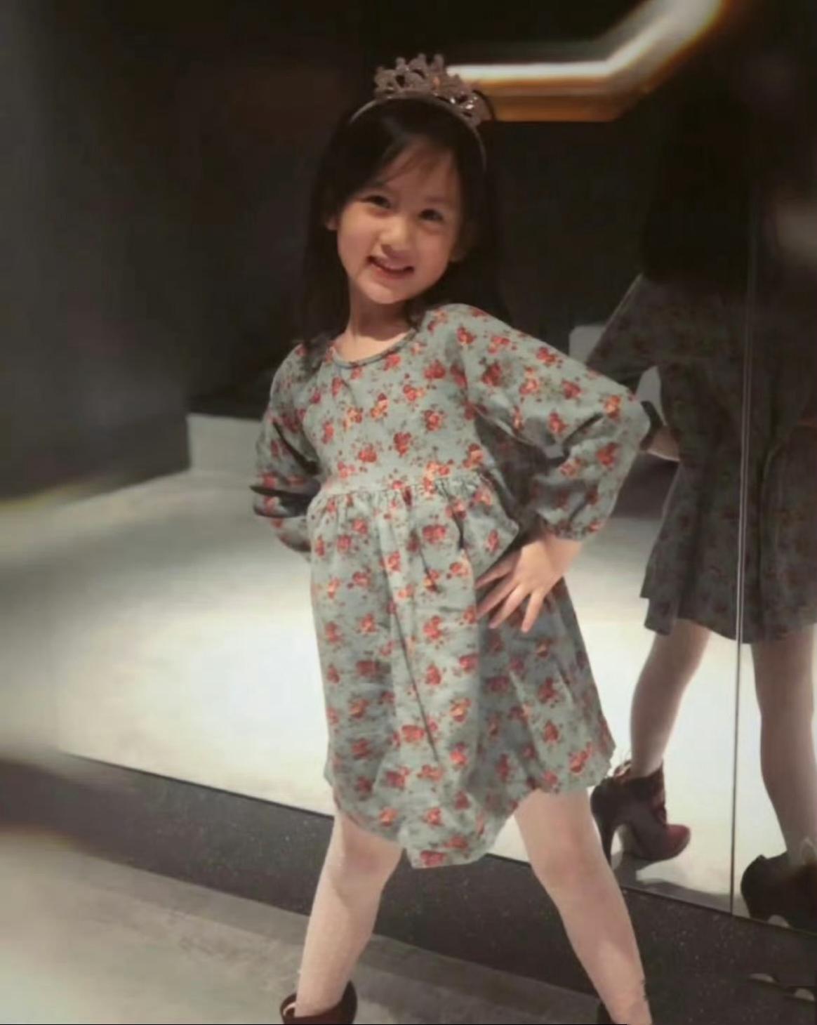 黄磊孙莉二女儿：灵动古怪，颜值之家绽放独特光彩

黄磊与孙莉这对娱乐圈的模范夫妻