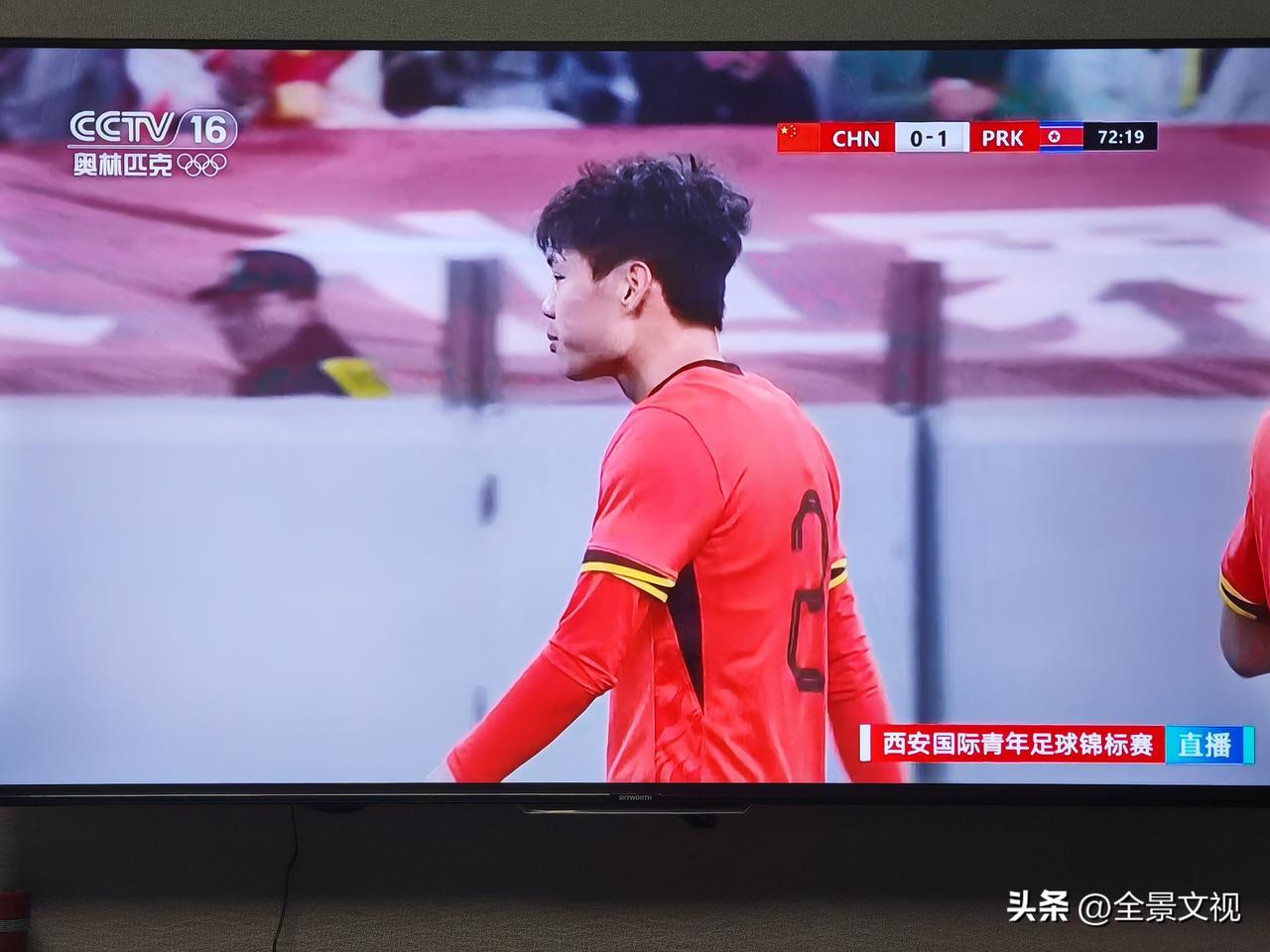 明天中午2点CCTV5现场直播，中国国家足球队对阵喀麦隆队比赛，将吸引更多球迷观