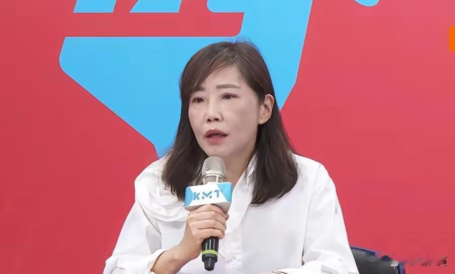 尹乃菁请辞国民党文传会主委：个人健康因素

最近一段时间，尹乃菁在工作当中情绪波