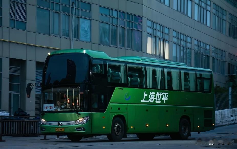 上海曾经的省际长途线路（十七），不知还有多少在跑？
上海—泰兴
铜陵—上海
淮安