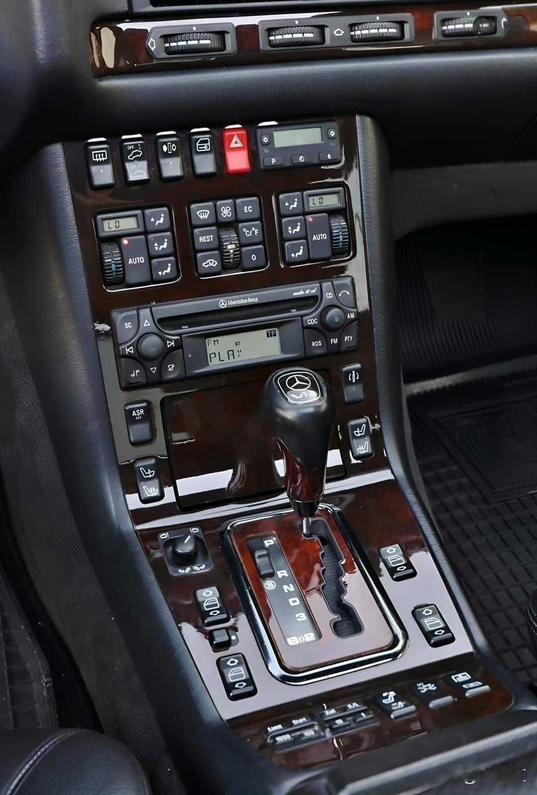 30年，从图1到图2。 ​​​