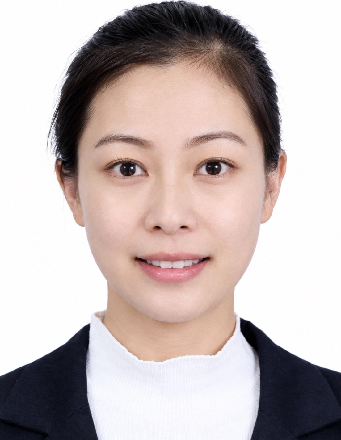 陈艳辉，女，1992年3月出生，中共党员，湖南省株洲市茶陵县界首中心小学语文教师