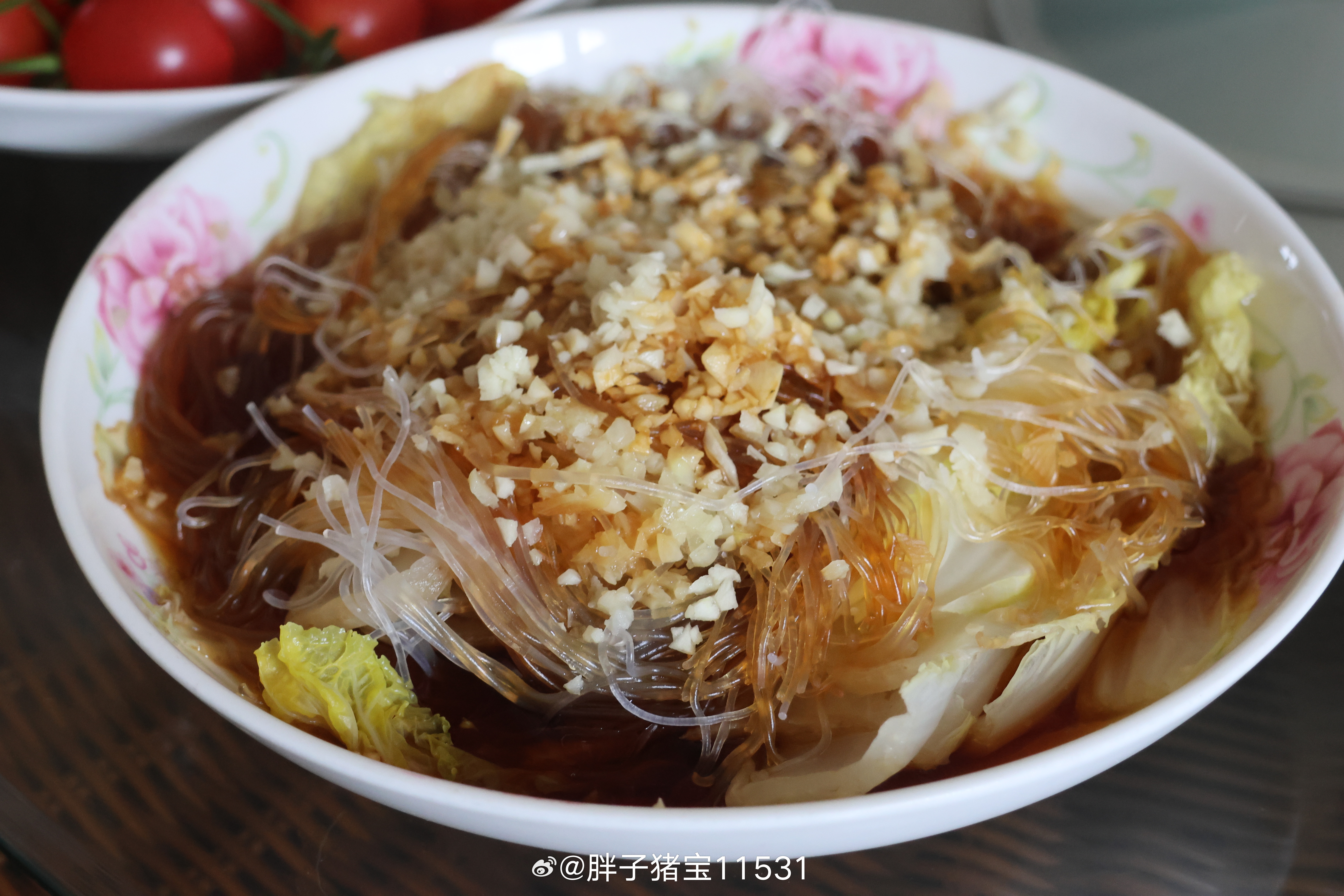 早餐三明治，上午去公证处了，办完事，中午回家做的午饭，蒜蓉粉丝娃娃菜，肉末蒸蛋。