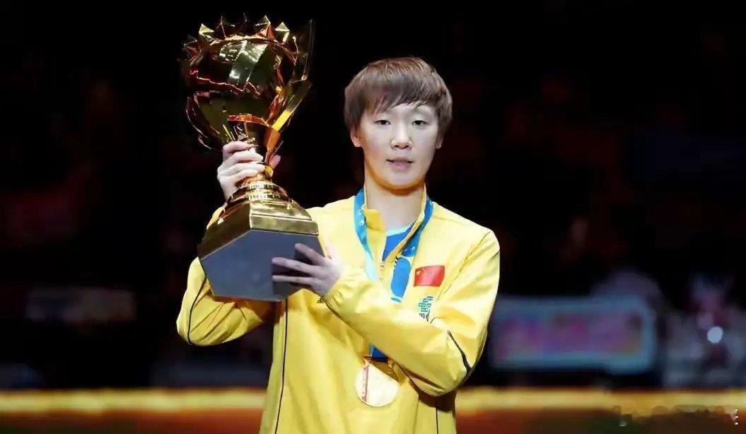 中国乒乓球我喜欢两个人，一是王楚钦，二是王曼昱。我喜欢王楚钦赛场上的霸气，威武。