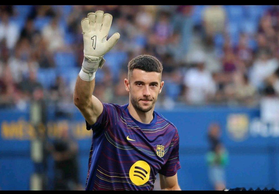 巴萨2月21日讯 巴萨门将霍安·加西亚本赛季在球队表现出色，凭借抢眼的发挥，他入