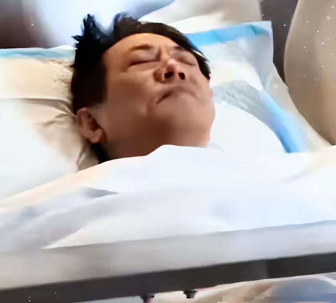 网传李连杰“换心”的传闻终于水落石出，如今63岁的他近况曝光，还早就把身后事安排
