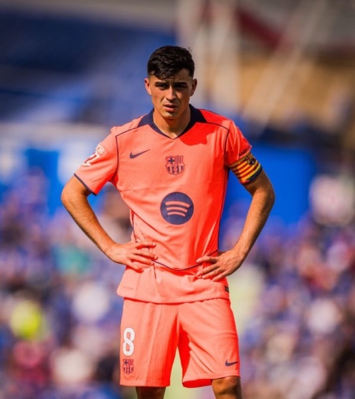 你能告诉我们关于佩德里的一些事吗？因为今天，他又一次获得MVP，我不知道你是否听