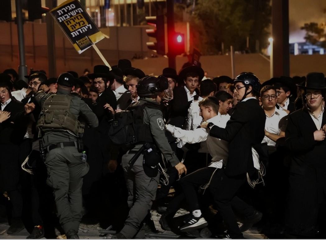 20 万犹太人抗议强制征兵：以色列政府面临宗教与世俗社会撕裂

2025 年 1