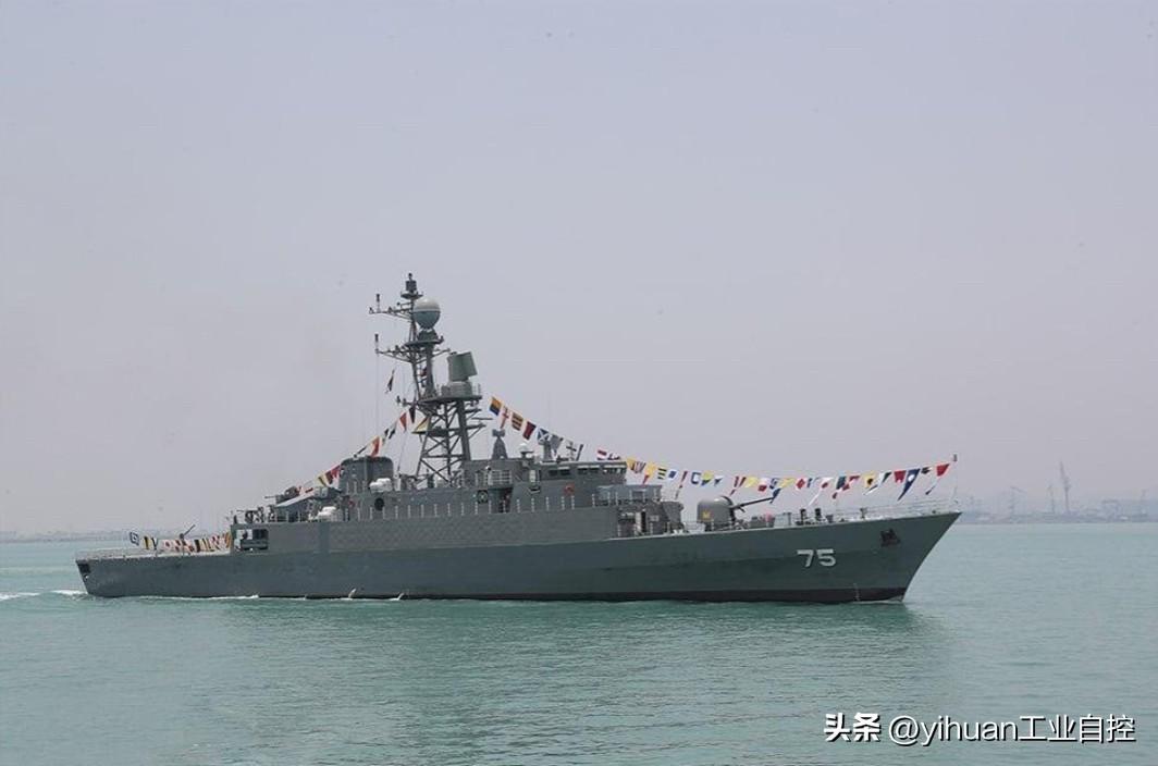 路透社今天报道，伊朗海军“伊里斯·德纳”号护卫舰在斯里兰卡附近海域被美国潜艇击沉