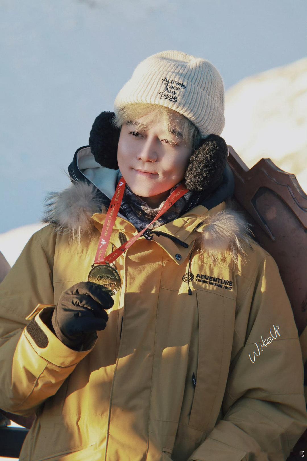 苏醒IP卡通公仔快乐老友记 谁懂苏醒的梗！手绘IP公仔的写实掉色发，搭配Alle