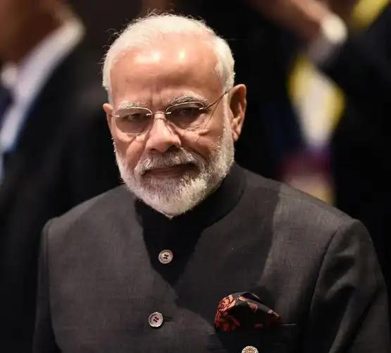 莫迪被狠狠宰了！花天价买尿素，935美元一吨，无奈接盘..
 
天天高喊印度制造