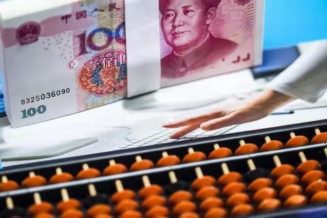 世界支付系统可能要大变革了。
近日，随着金砖各国齐聚莫斯科，普京率先发声去除美元