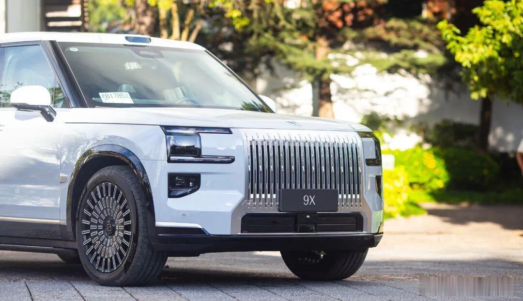 沃尔沃全力一搏：新车配800V+双腔空悬，预售42.99万起够诚意吗？ 2026