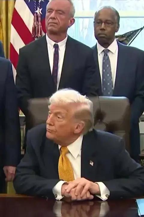 北约盟友掏心掏肺当小弟，特朗普为何偏要往死里拆台？
 （文章内容仅供参考，无任何