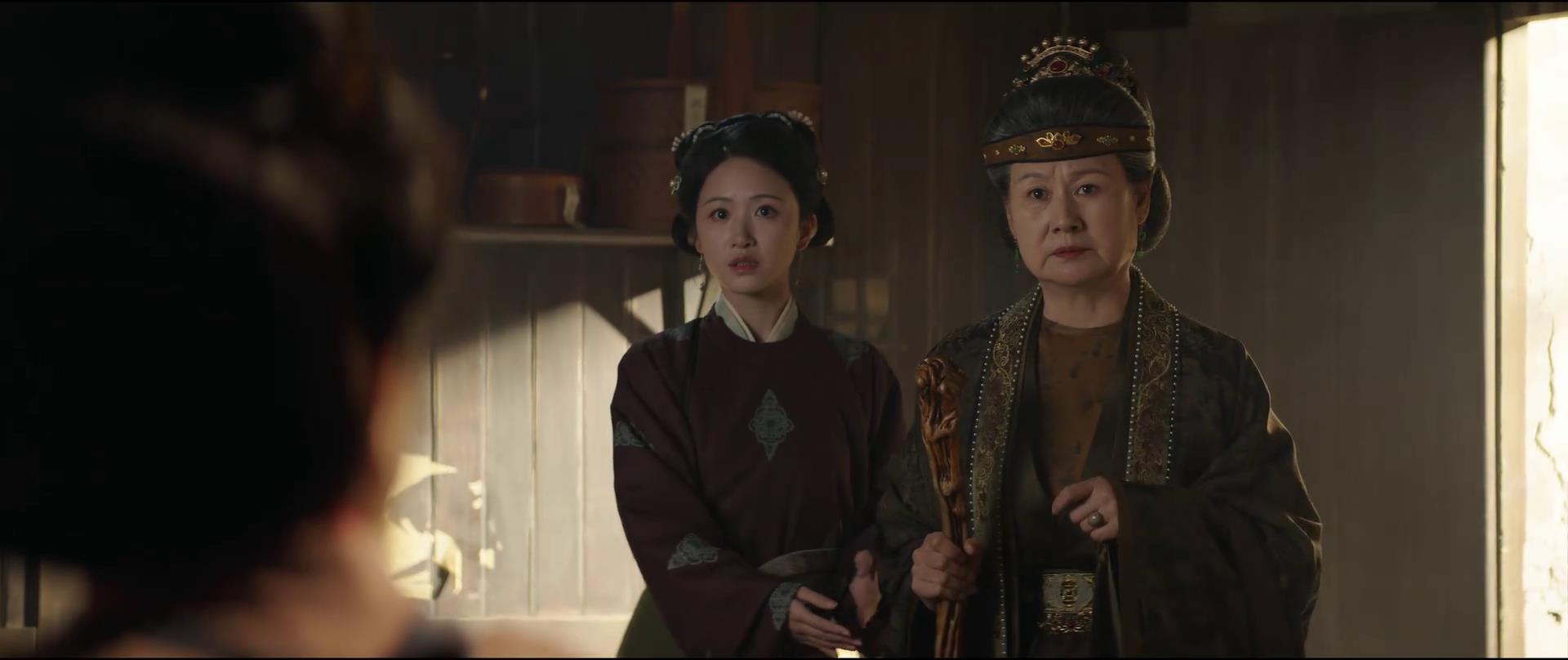 一瓯春，女主这个占据大义的主角，演得跟个反派似的。反而代表压迫的家族，一个个都是