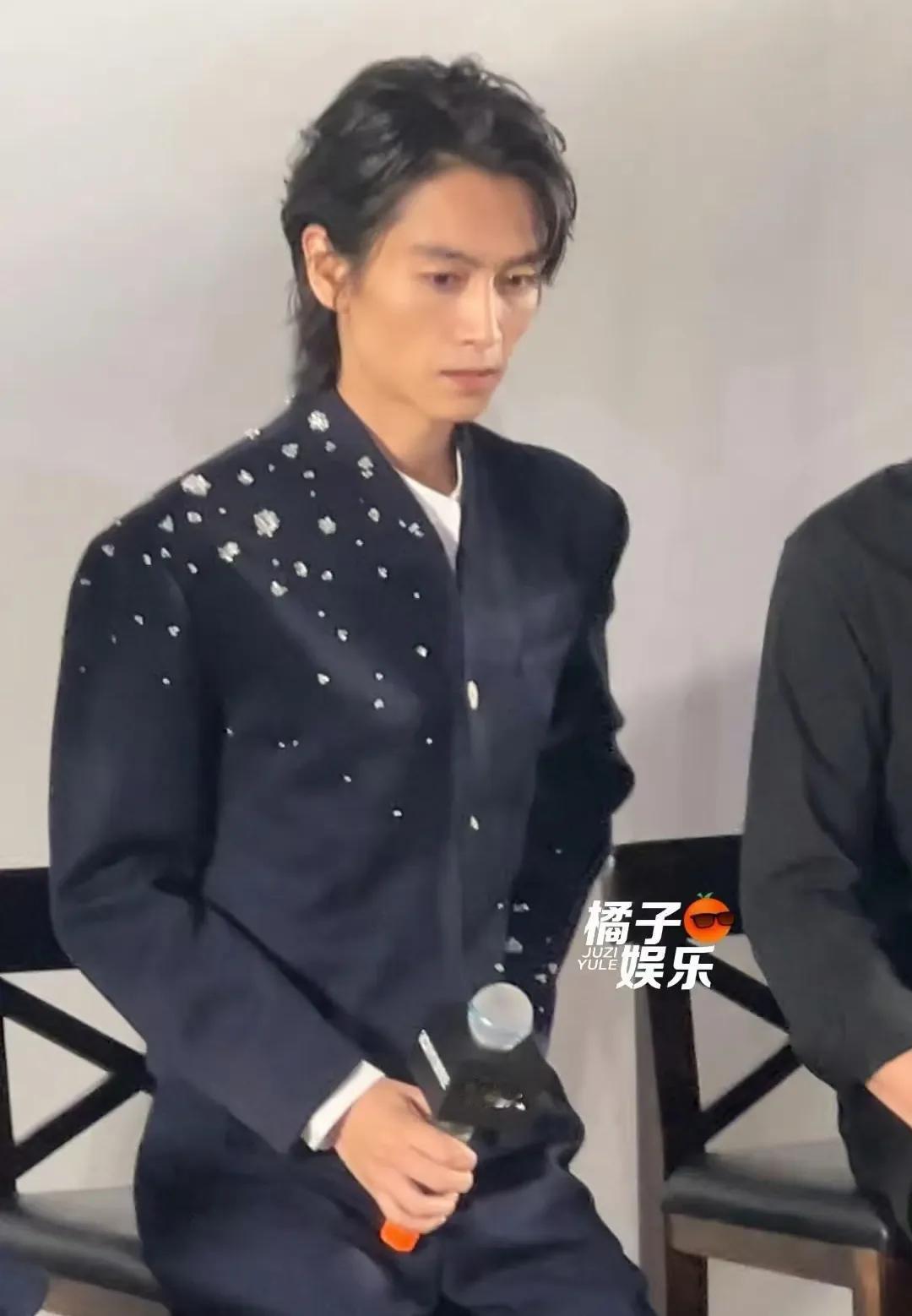 陈晓陈妍希离婚后的不同状态，说明了一个扎心的道理: “离婚对女生而言，是滋养、是