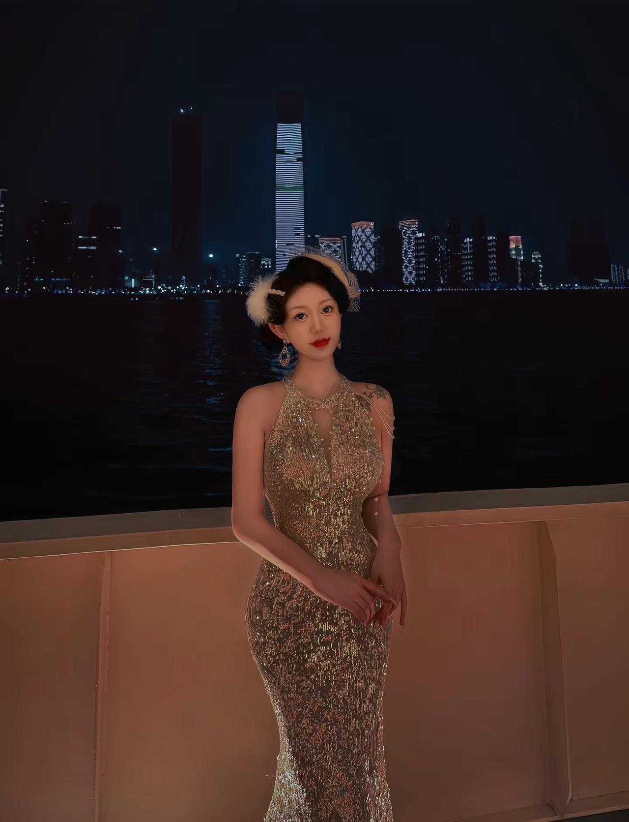 只想把自己养得越来越平静快乐  其他的都不感兴趣 有则锦上添花 无则顺其自然🚢