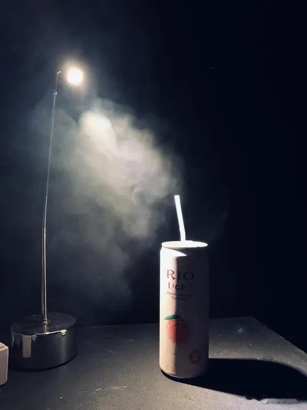 不抽烟不喝酒就一定是好男人吗？这很难一概而论。
不抽烟不喝酒的确是健康且良好的习