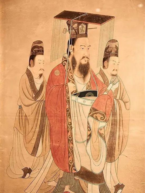 公元618年三月，江都行宫里，禁卫军勒死了自己的皇帝。死后连口像样的棺材都没有，