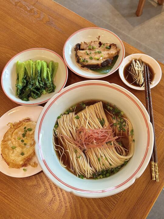 这才是苏州本地人吃的面好吗！！