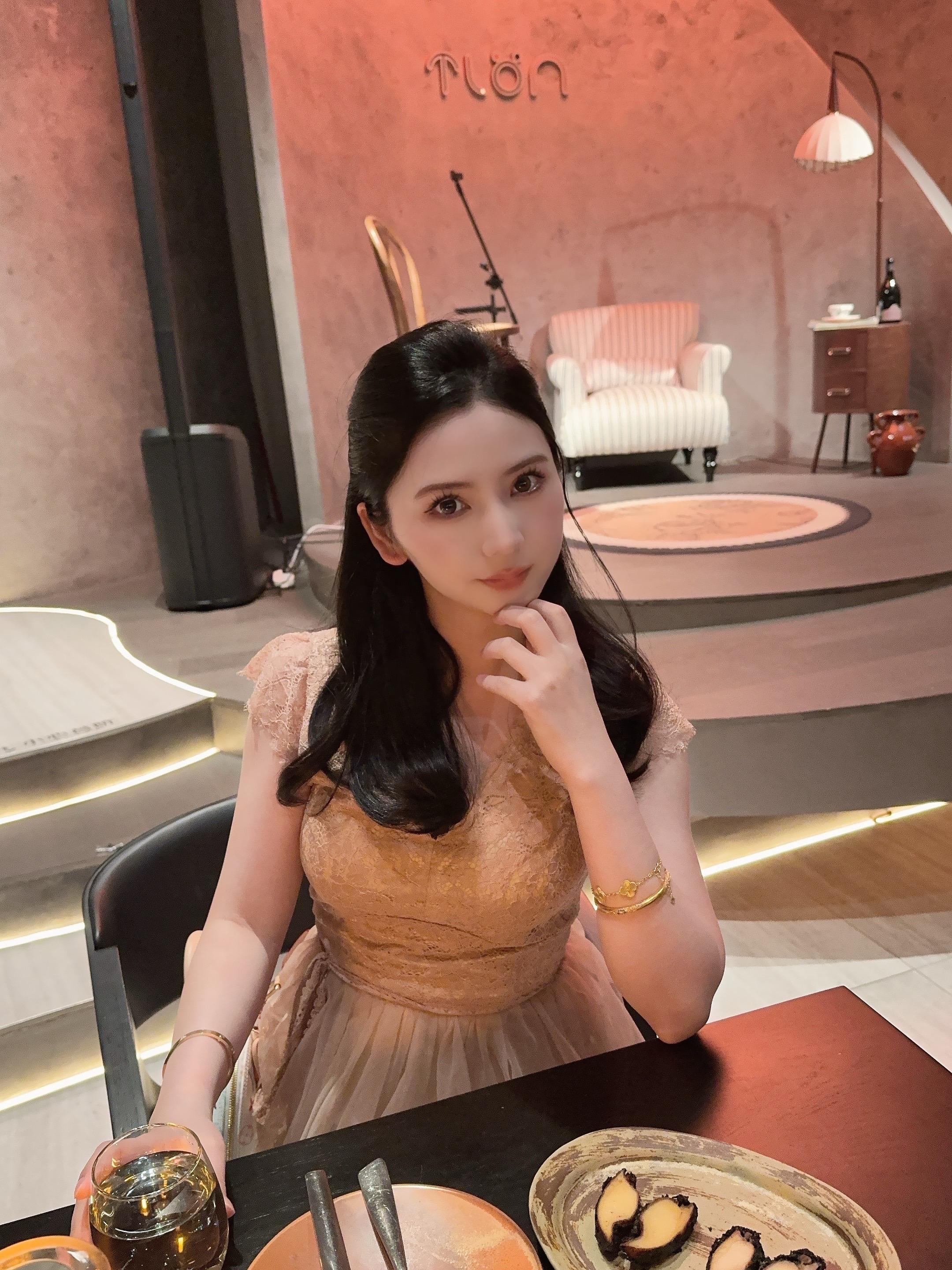 地球又转到了我第一次看到太阳的日子