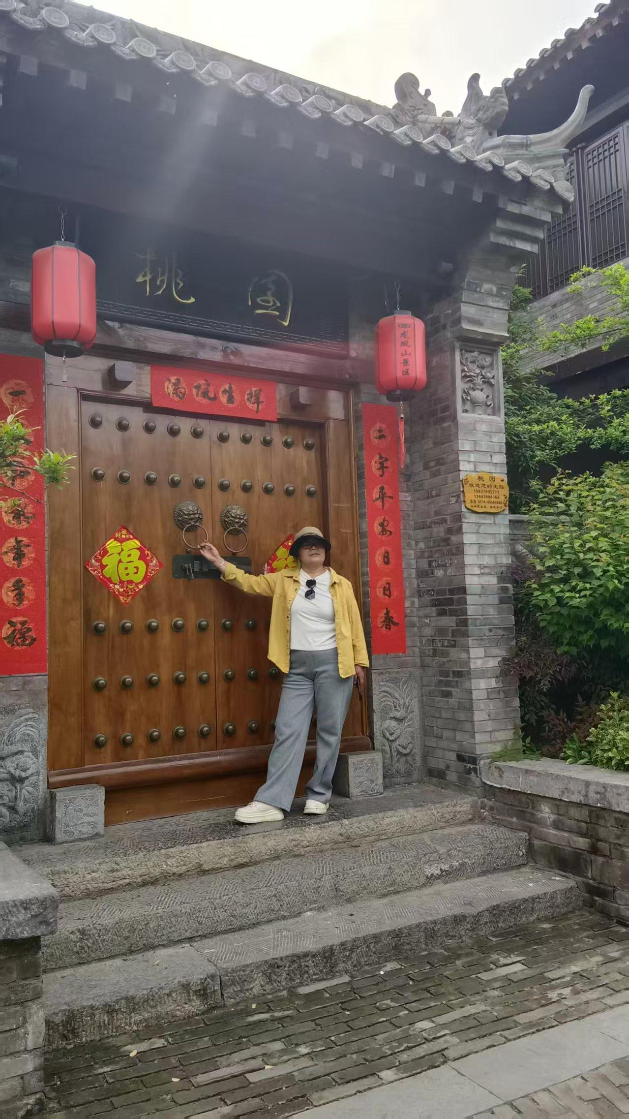 一句话证明你老了！字数越少越好戴着眼镜找眼镜[捂脸][捂脸][捂脸]