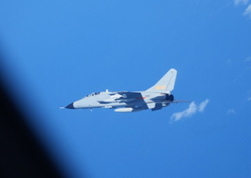 #国防部回应日方炒作中国军机话题#【日方炒作中国军机“异常接近”，国防部回应】据