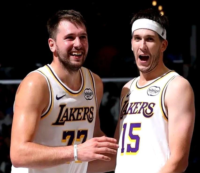 湖人西部第五？你别高兴太早，这不是安全区，是绞肉机的入口。
 
你以为领先很多？