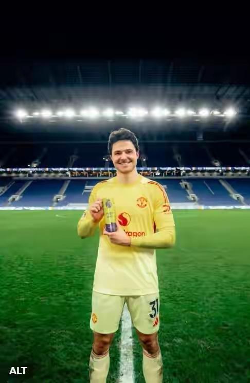 拉门斯是比甲中游队的主力门将，职业生涯的起步阶段，曼联的巨大吸引力他是没办法拒绝