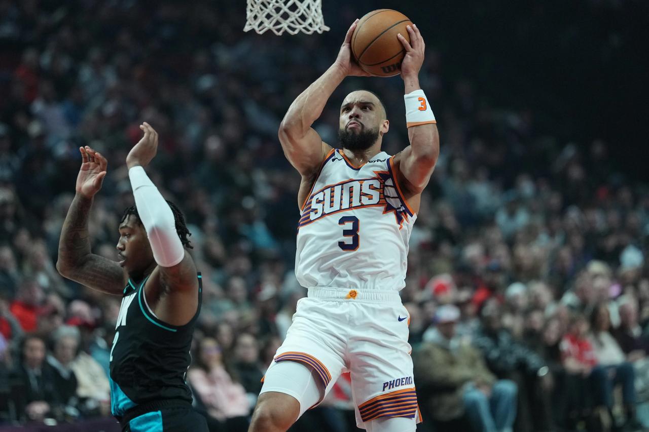 湖人的希望又破灭了，本来湖人希望用里夫斯来换太阳的狄龙。但是太阳的老板伊什比亚通