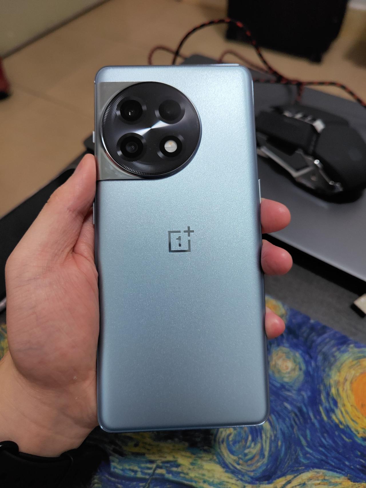 iPhone实在用腻了，最近换了一台安卓手机玩玩，趁着618优惠价入手的真香，目