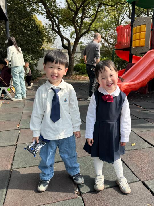 龙凤胎 | 今天是制服兄妹👦🏻👧🏻