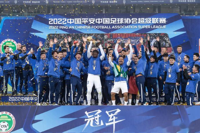 媒体人：重庆铜梁龙对邓涵文有想法，但云南玉昆更接近