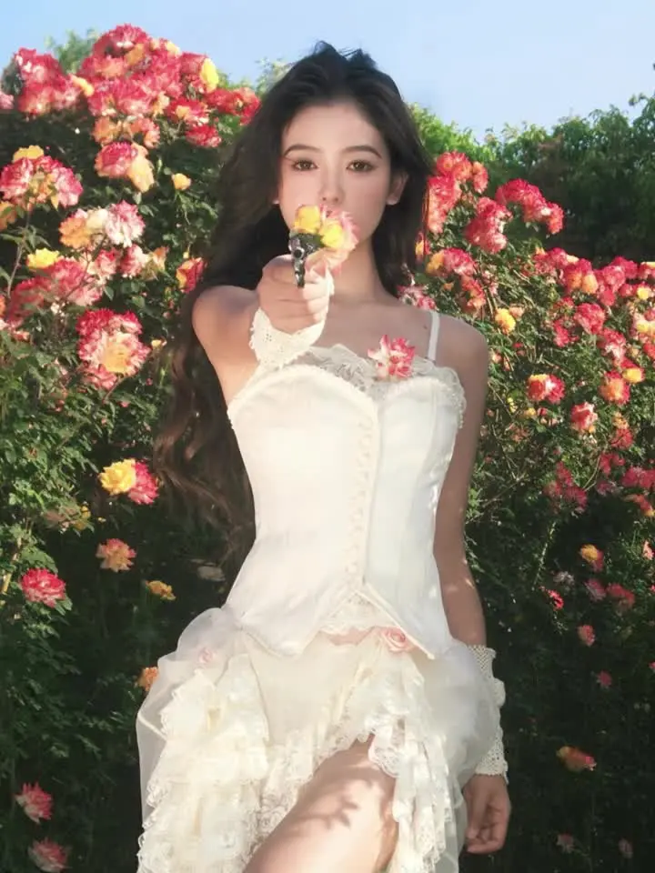 我的泪 换不回 你偏爱的玫瑰