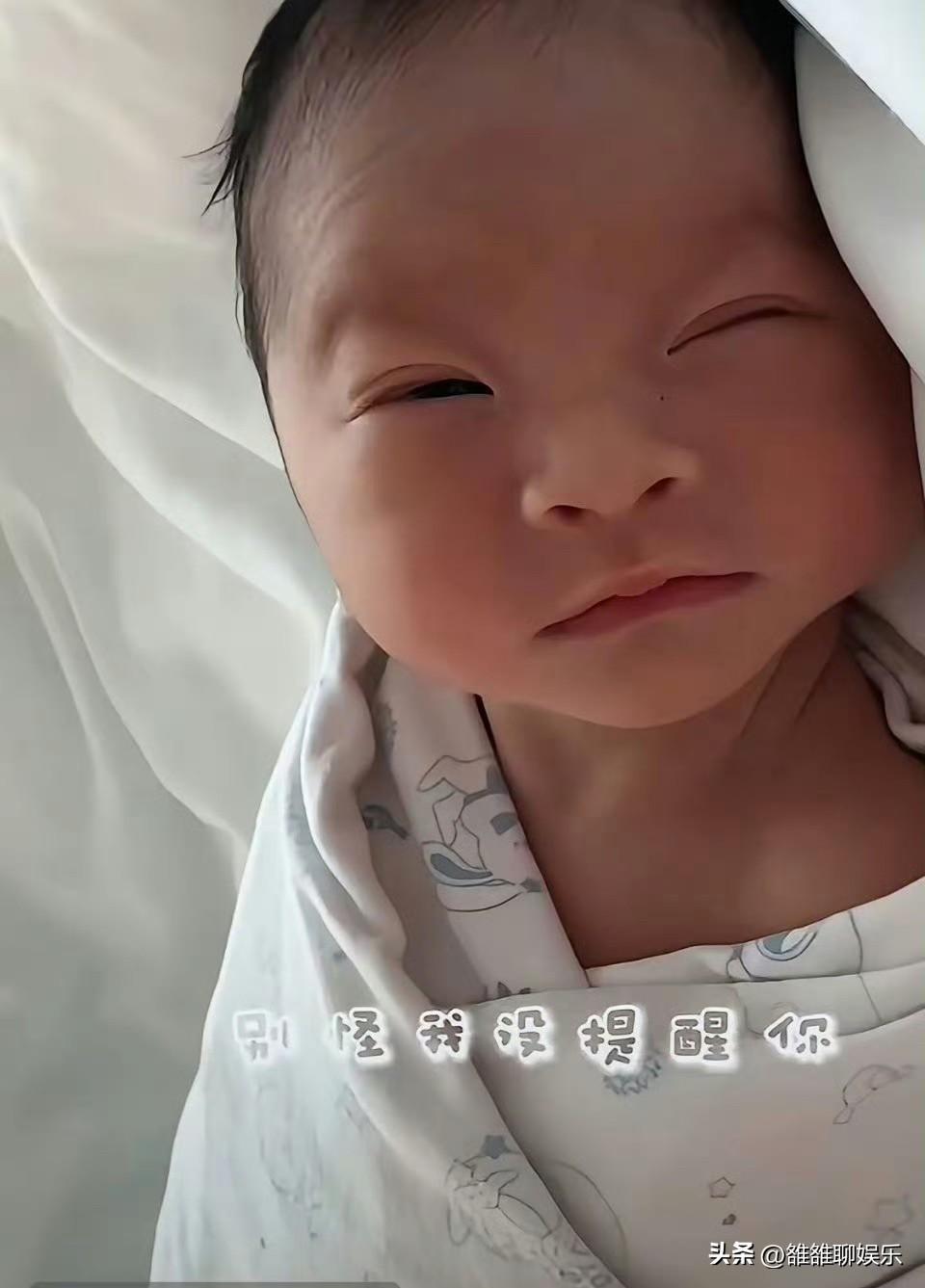 马筱梅，太可爱了。

马筱梅在直播时说到自己生孩子时状况。

她羊水破了就进了产