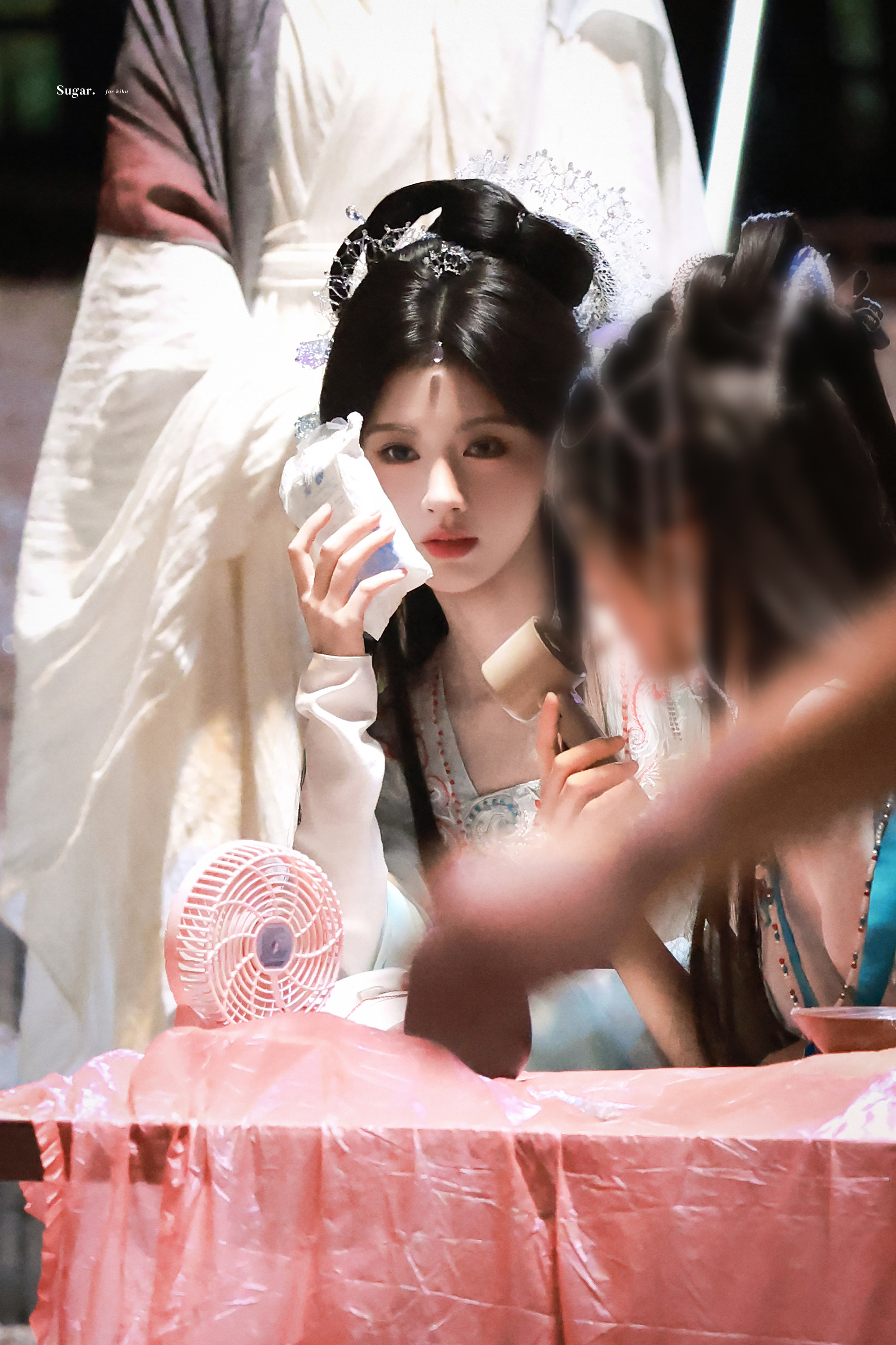 鞠婧祎[超话] jjy鞠婧祎 jjy鞠婧祎阿黛 “生活就该有阳光，有鲜花，还有温